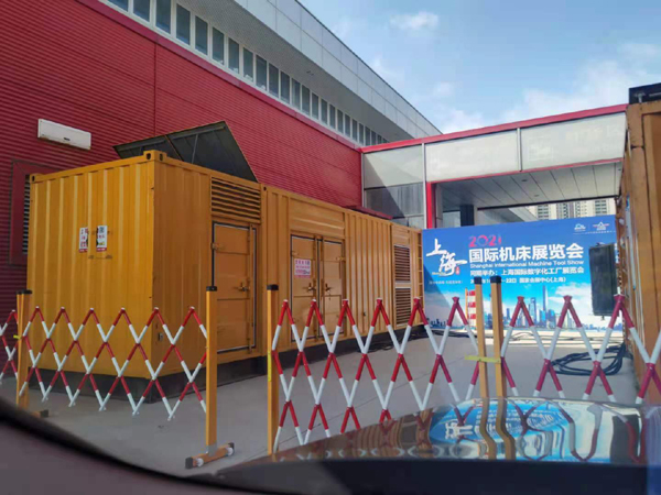 乌兰发电车出租-发电机无电压或电压太低怎么办？
