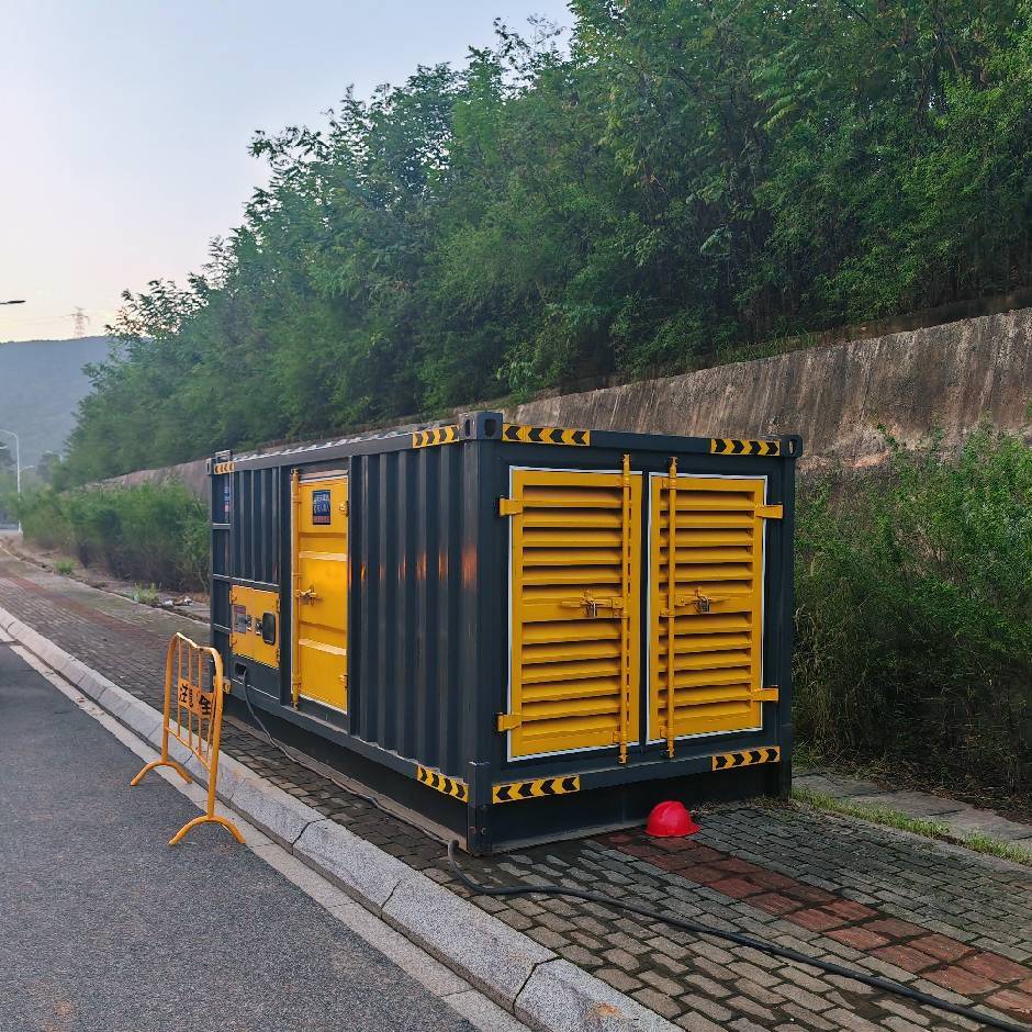 乌兰如何根据负载情况选择合适容量的变压器？