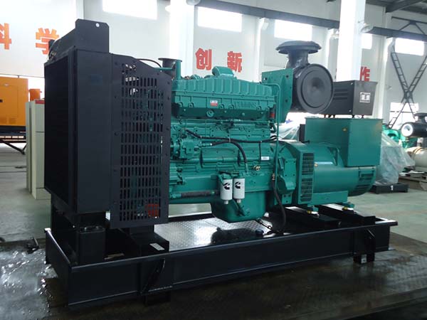 乌兰更换发电机组燃油预热装置的加热元件需要哪些工具？